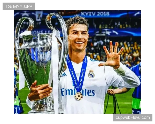 C罗再创辉煌，英超金靴加冕巩固传奇地位