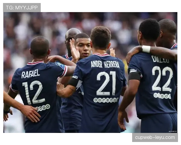 姆巴佩闪耀赛场,引领巴黎圣日耳曼强势重返巅峰 姆巴佩闪耀赛场,引领巴黎圣日耳曼强势重返巅峰