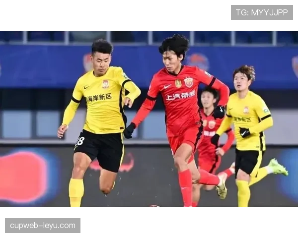 中超2023赛季精彩纷呈:新星闪耀赛场,老将传承荣耀 中超2023赛季精彩纷呈:新星闪耀赛场,老将传承荣耀