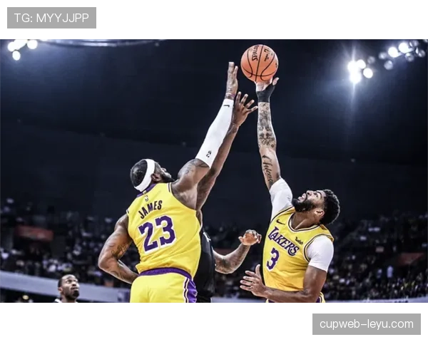 奥德加德领衔挪威国家队,新星崛起助力状态回暖 奥德加德领衔挪威国家队,新星崛起助力状态回暖