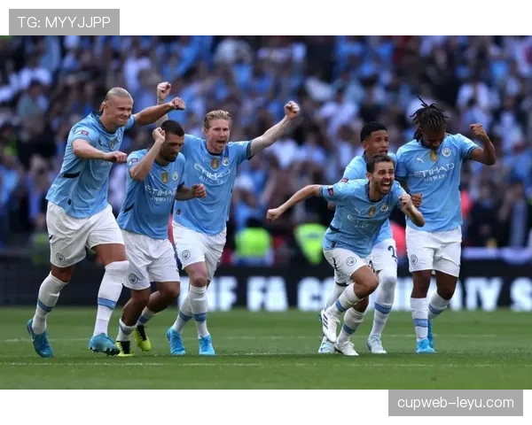 “曼城已成豪门包袱?战术依赖战术失效,瓜帅阵型危机引爆争冠疑虑!” “曼城已成豪门包袱?战术依赖战术失效,瓜帅阵型危机引爆争冠疑虑!”