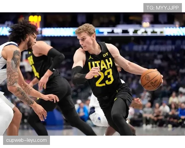 马尔卡宁挡拆对位中锋拉开空间比上季更具三分威胁